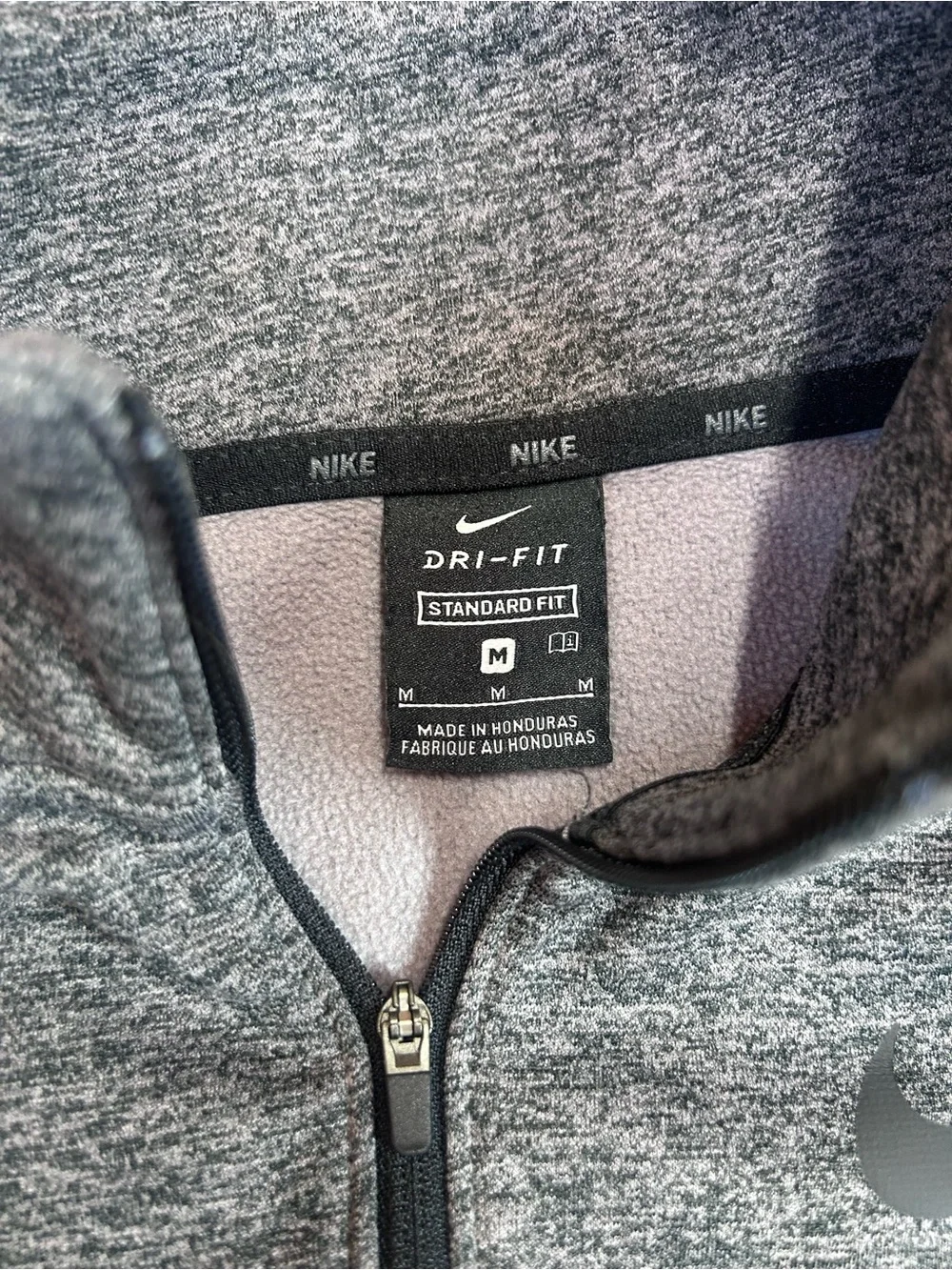 Nike Men's Dark Gray Heather Quarter-Zip Pullover
